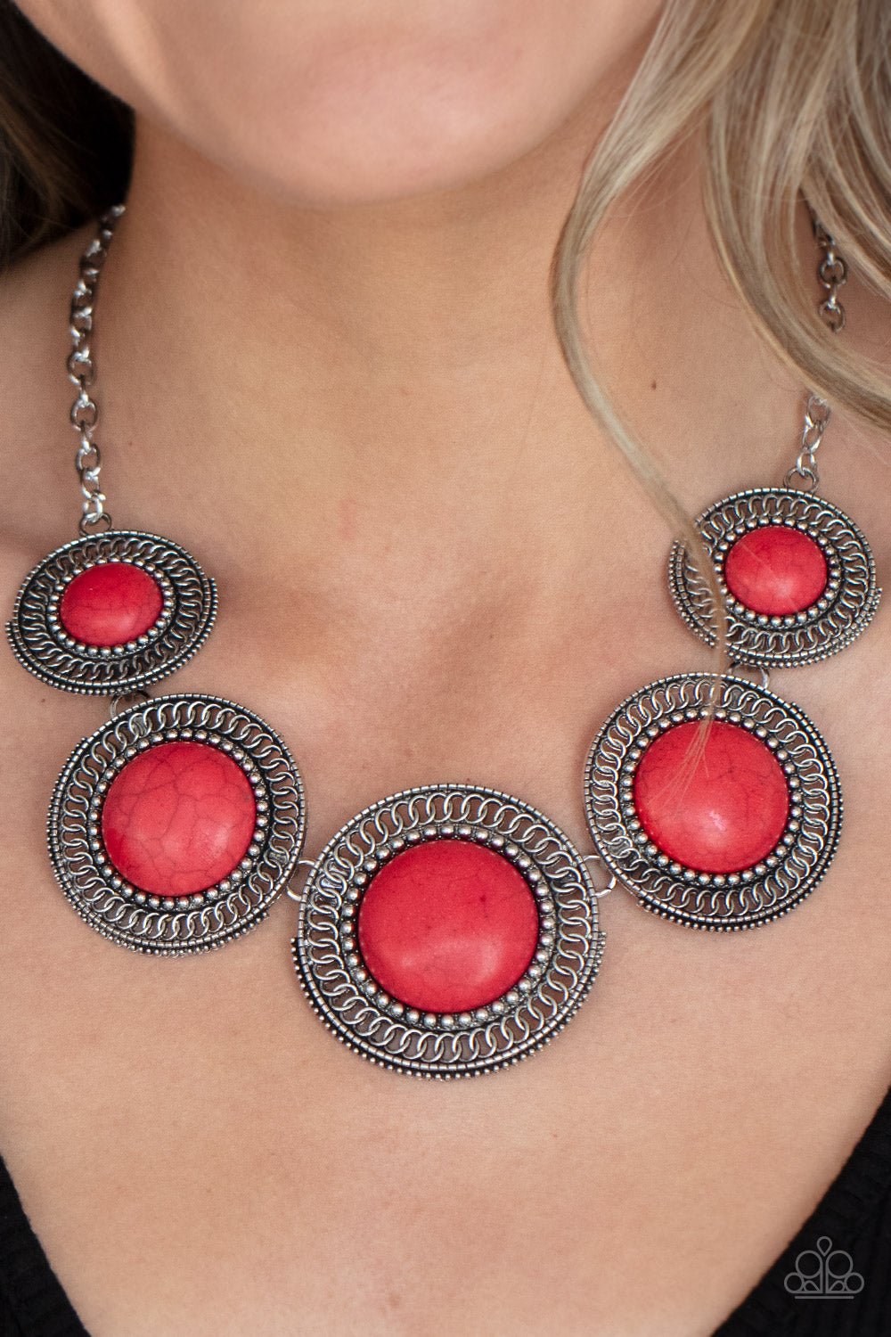 She Went West - Red Necklace Earring Set