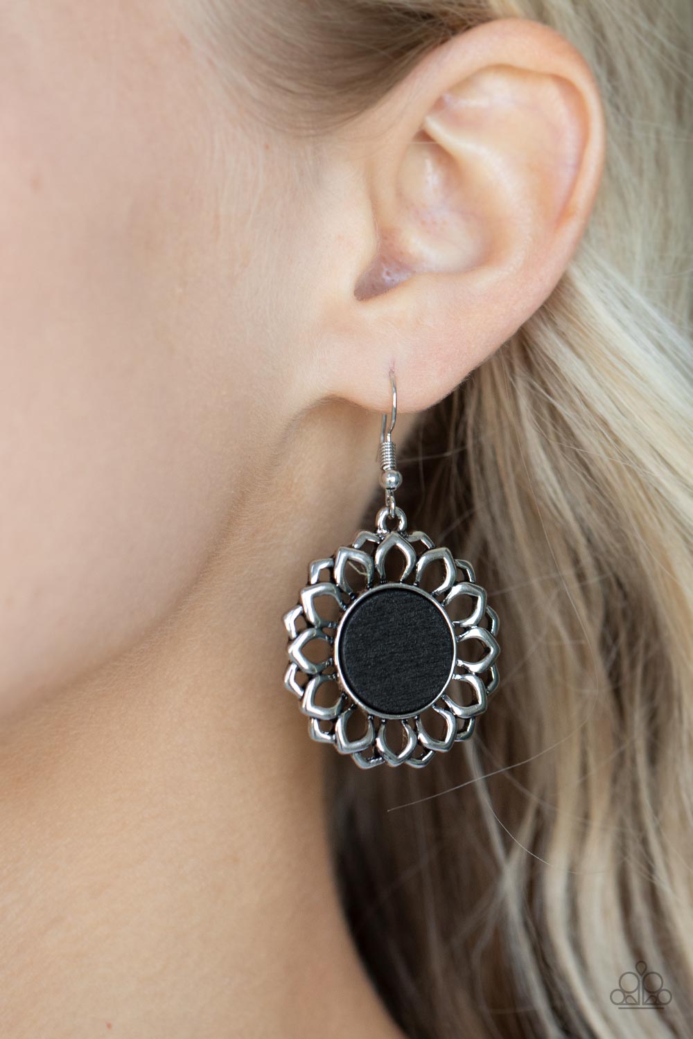 Farmhouse Fashionista - Black Earrings