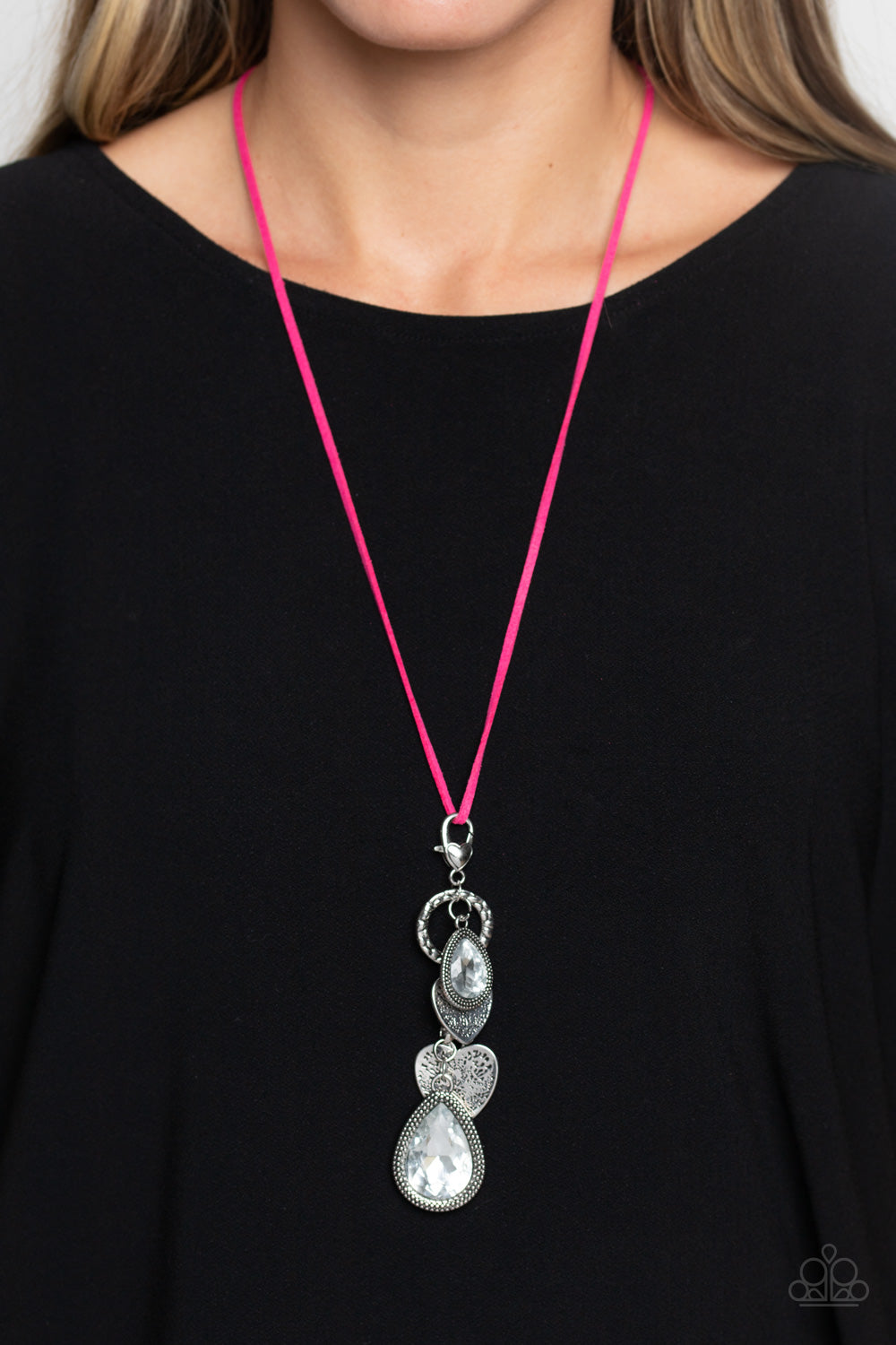 Casanova Clique  Pink  Necklace