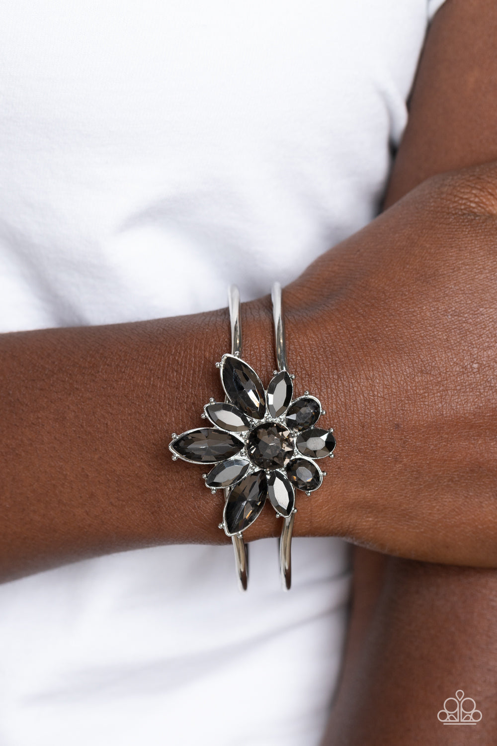 Chic Corsage - Silver  Bracelet