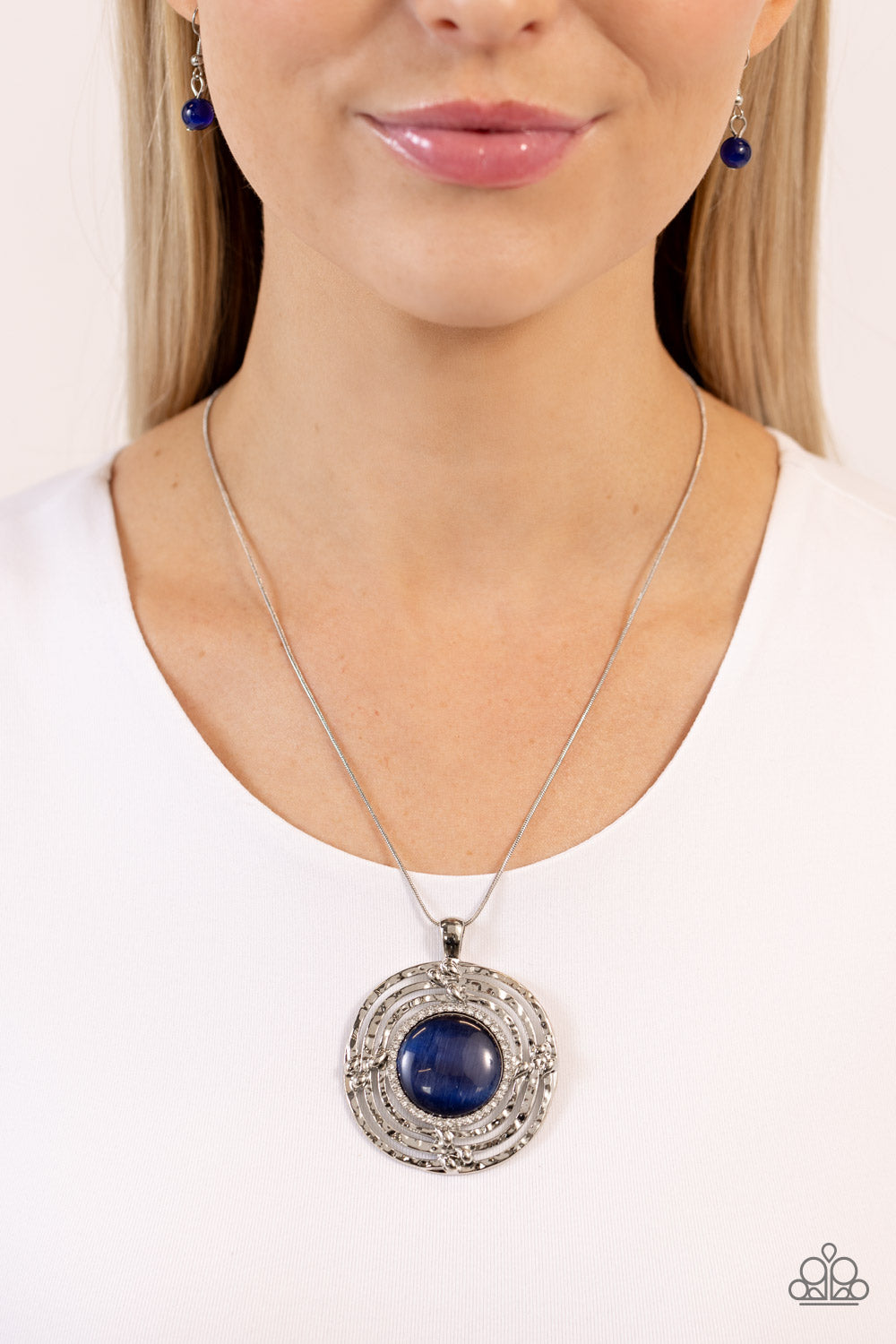 Maze STUNNER - Blue Necklace Earring Set