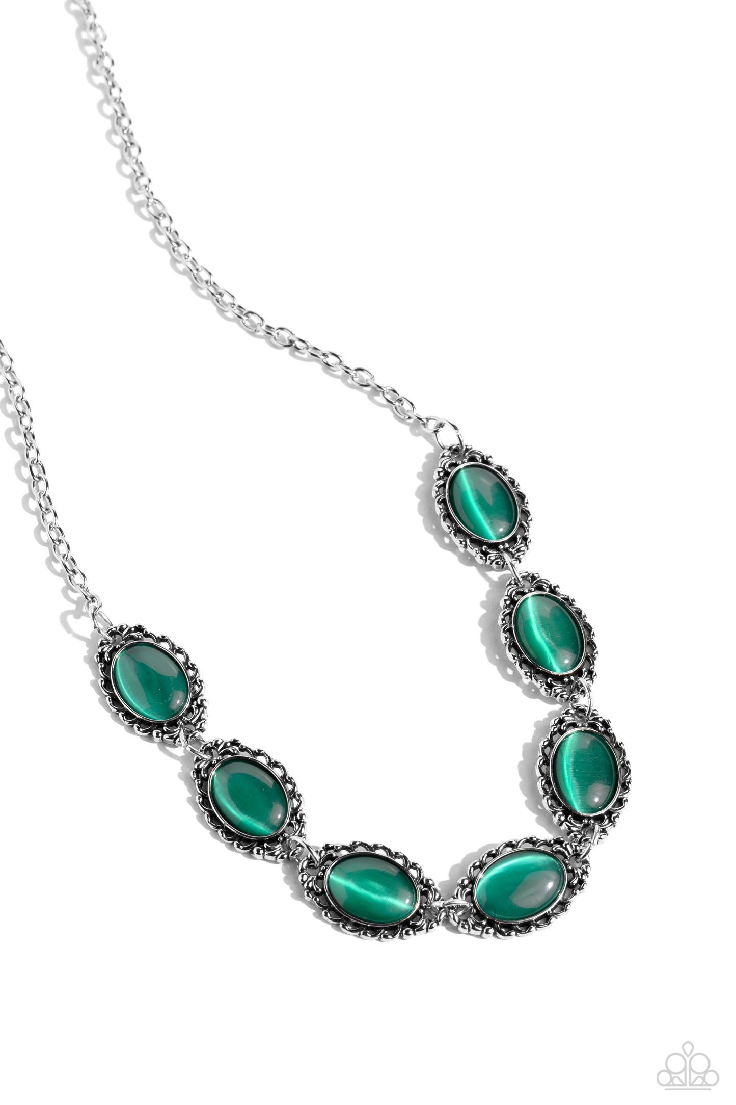 Framed in France - Green Necklace Earring Set