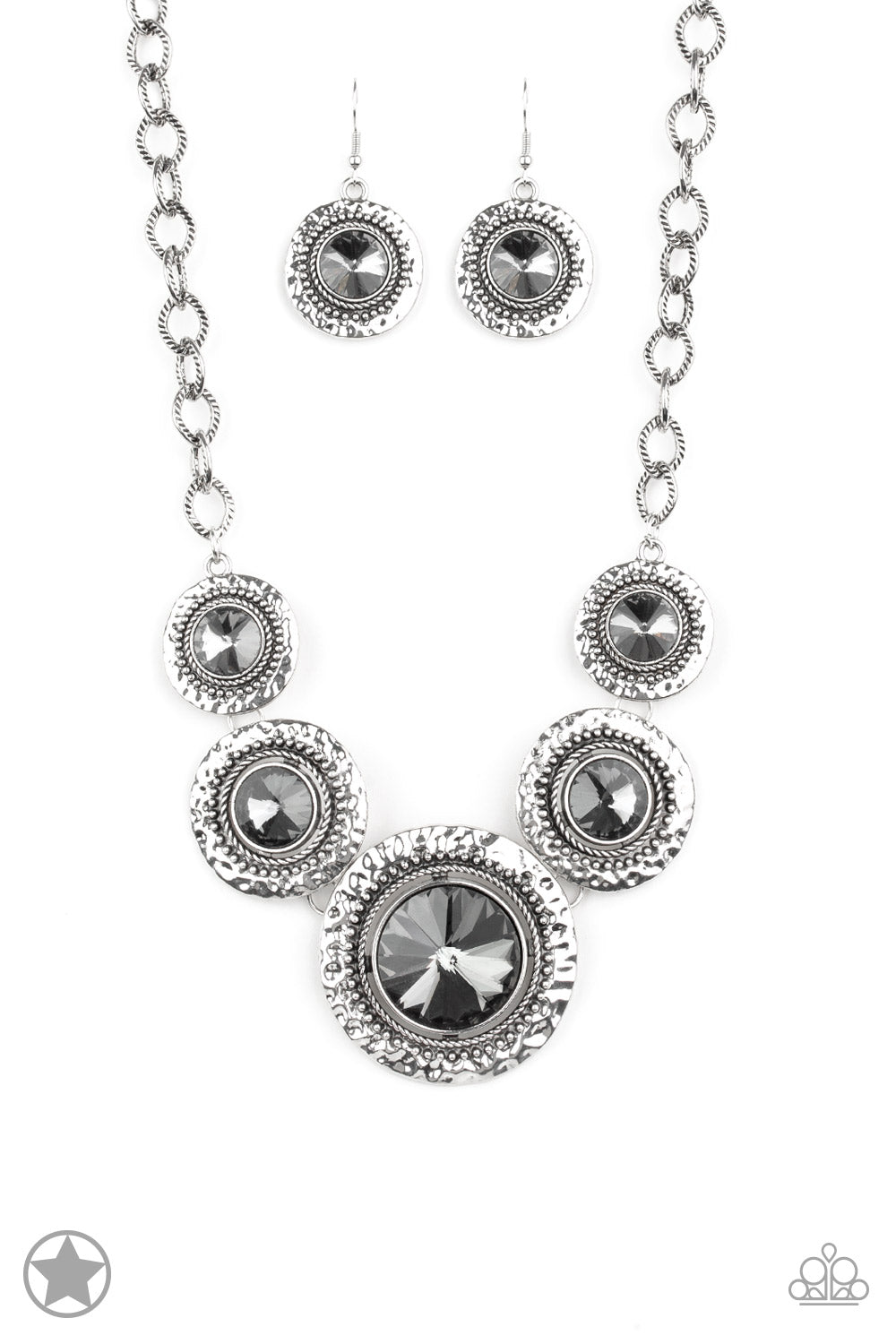 Global Glamour Silver Necklase Earring Set