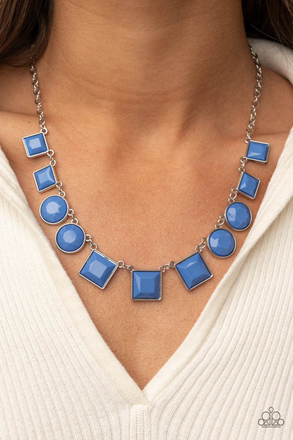 Tic Tac TREND - Blue Necklace Earring Set