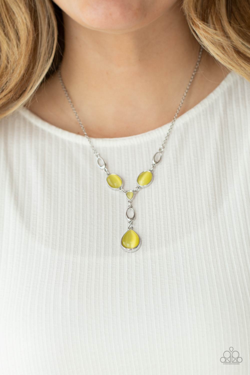 Ritzy Refinement - Yellow Item Necklace Set