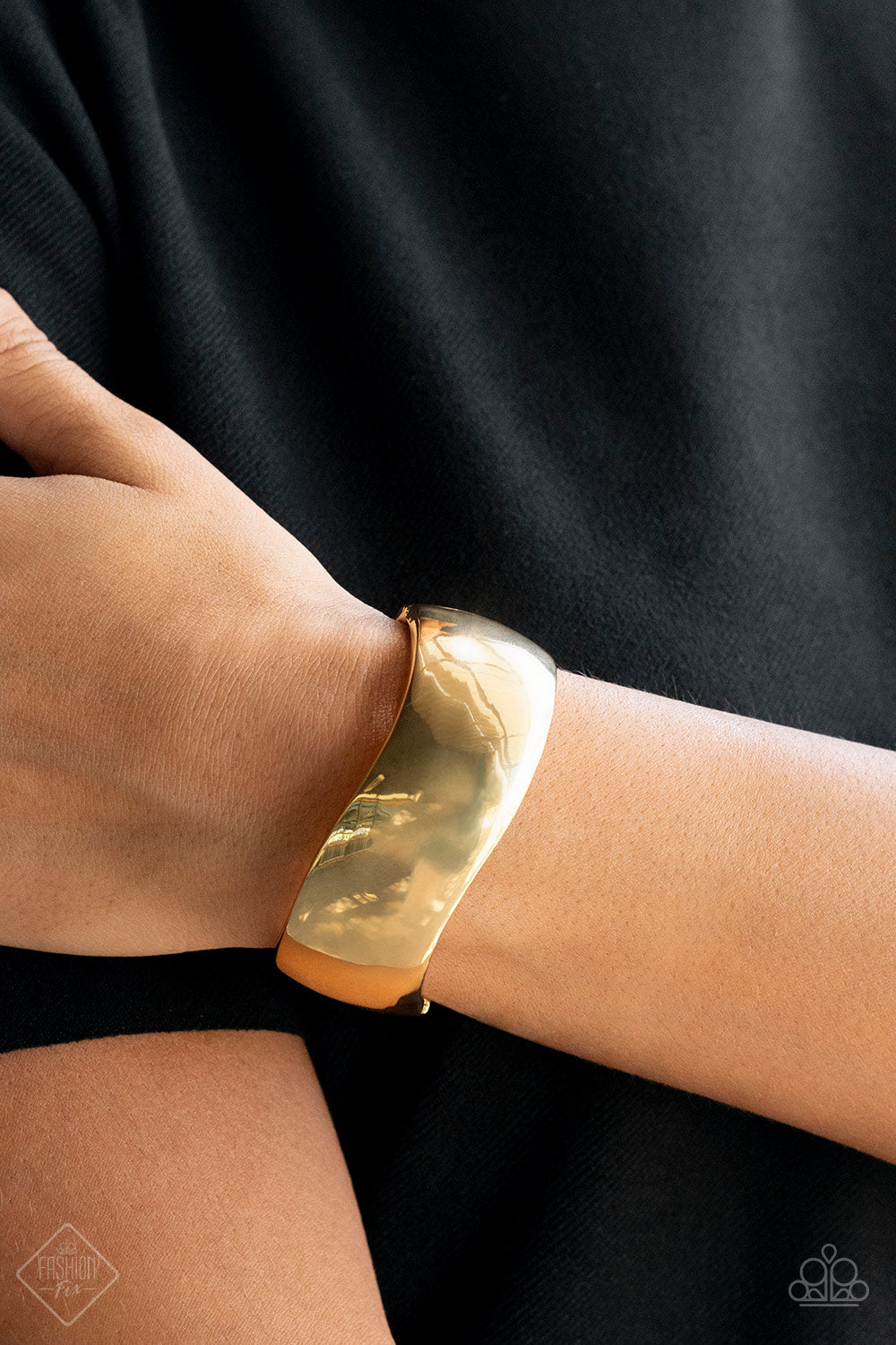 Urban Anchor - Gold Bracelet