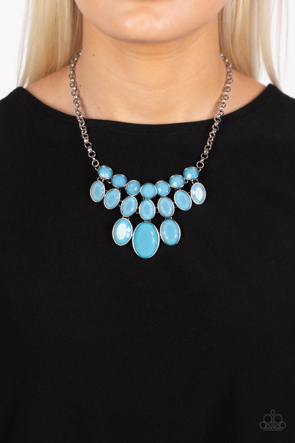 Delectable Daydream - Blue Necklace Earring Set