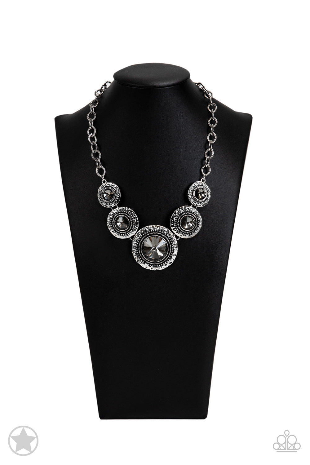 Global Glamour Silver Necklase Earring Set